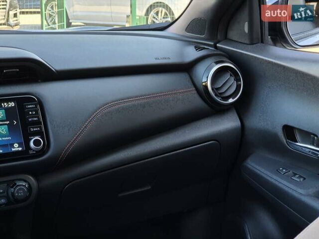 Сірий Ніссан Kicks, об'ємом двигуна 1.6 л та пробігом 49 тис. км за 19999 $, фото 55 на Automoto.ua