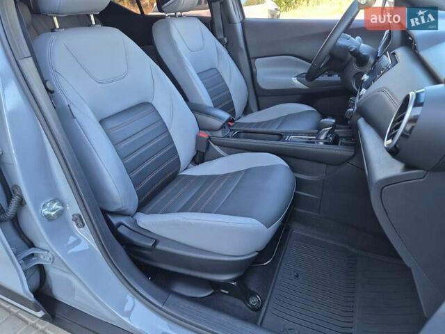 Сірий Ніссан Kicks, об'ємом двигуна 1.6 л та пробігом 49 тис. км за 19999 $, фото 33 на Automoto.ua