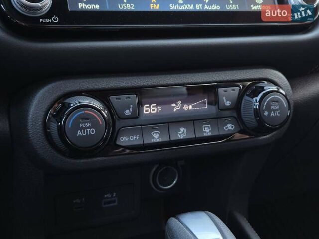 Сірий Ніссан Kicks, об'ємом двигуна 1.6 л та пробігом 49 тис. км за 19999 $, фото 48 на Automoto.ua