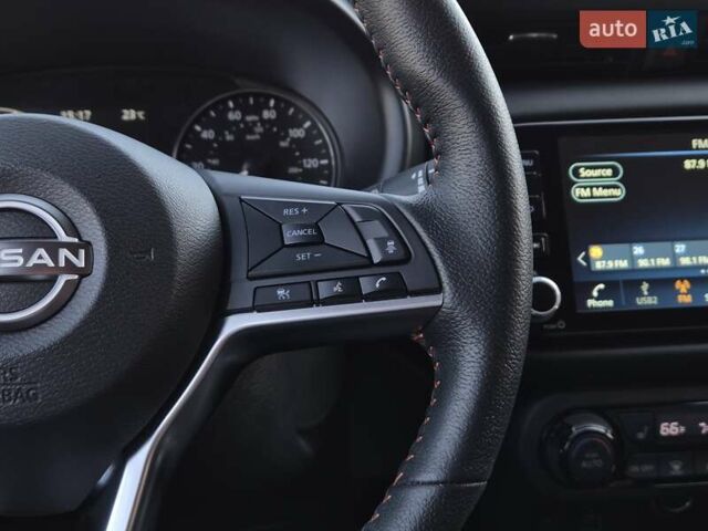 Сірий Ніссан Kicks, об'ємом двигуна 1.6 л та пробігом 49 тис. км за 19999 $, фото 44 на Automoto.ua