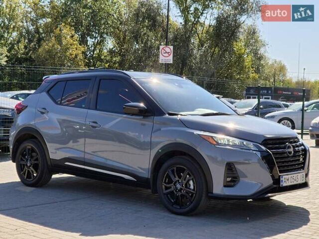 Сірий Ніссан Kicks, об'ємом двигуна 1.6 л та пробігом 49 тис. км за 19999 $, фото 4 на Automoto.ua