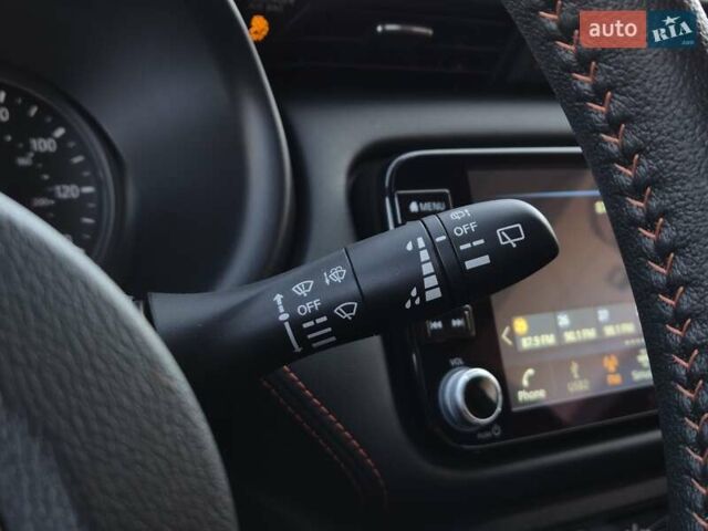 Сірий Ніссан Kicks, об'ємом двигуна 1.6 л та пробігом 49 тис. км за 19999 $, фото 46 на Automoto.ua