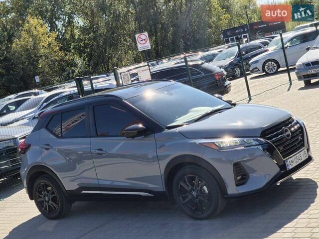 Сірий Ніссан Kicks, об'ємом двигуна 1.6 л та пробігом 49 тис. км за 19999 $, фото 6 на Automoto.ua