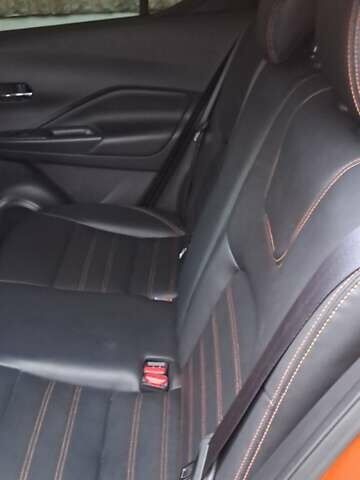 Помаранчевий Ніссан Kicks, об'ємом двигуна 1.6 л та пробігом 35 тис. км за 15700 $, фото 13 на Automoto.ua