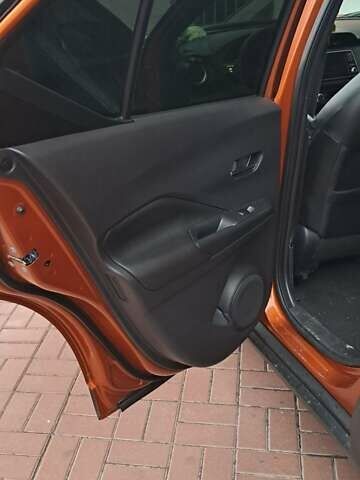 Помаранчевий Ніссан Kicks, об'ємом двигуна 1.6 л та пробігом 35 тис. км за 15700 $, фото 14 на Automoto.ua