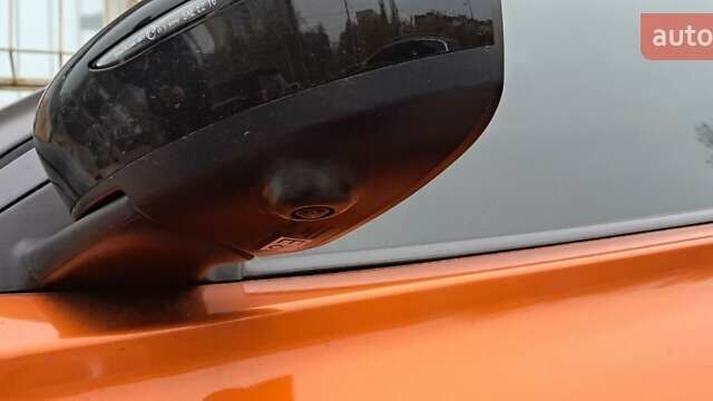 Помаранчевий Ніссан Kicks, об'ємом двигуна 1.6 л та пробігом 35 тис. км за 15700 $, фото 4 на Automoto.ua