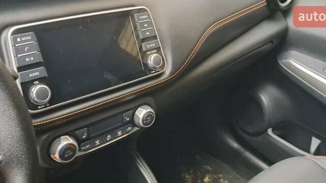 Помаранчевий Ніссан Kicks, об'ємом двигуна 1.6 л та пробігом 35 тис. км за 15700 $, фото 8 на Automoto.ua