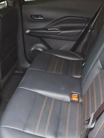 Помаранчевий Ніссан Kicks, об'ємом двигуна 1.6 л та пробігом 35 тис. км за 15700 $, фото 11 на Automoto.ua