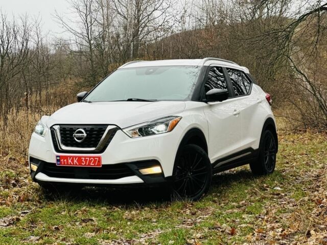 Белый Ниссан Kix, объемом двигателя 1.6 л и пробегом 96 тыс. км за 14500 $, фото 2 на Automoto.ua