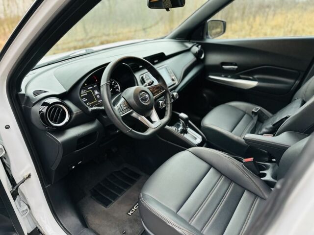 Белый Ниссан Kix, объемом двигателя 1.6 л и пробегом 96 тыс. км за 14500 $, фото 7 на Automoto.ua