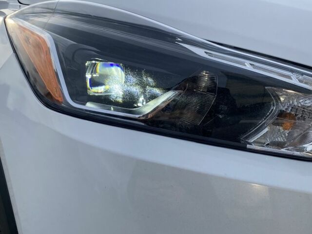 Белый Ниссан Kix, объемом двигателя 1.6 л и пробегом 74 тыс. км за 15400 $, фото 5 на Automoto.ua