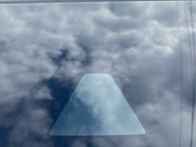 Белый Ниссан Kix, объемом двигателя 1.6 л и пробегом 74 тыс. км за 15400 $, фото 10 на Automoto.ua