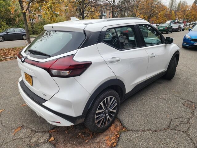 Білий Ніссан Kix, об'ємом двигуна 1.6 л та пробігом 30 тис. км за 10000 $, фото 3 на Automoto.ua