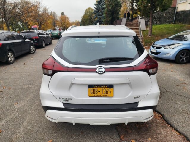 Білий Ніссан Kix, об'ємом двигуна 1.6 л та пробігом 30 тис. км за 10000 $, фото 2 на Automoto.ua