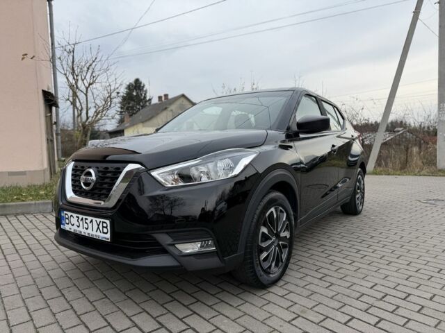 Черный Ниссан Kix, объемом двигателя 1.6 л и пробегом 93 тыс. км за 13500 $, фото 2 на Automoto.ua