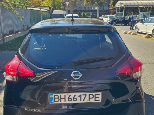 Черный Ниссан Kix, объемом двигателя 1.6 л и пробегом 22 тыс. км за 12000 $, фото 3 на Automoto.ua
