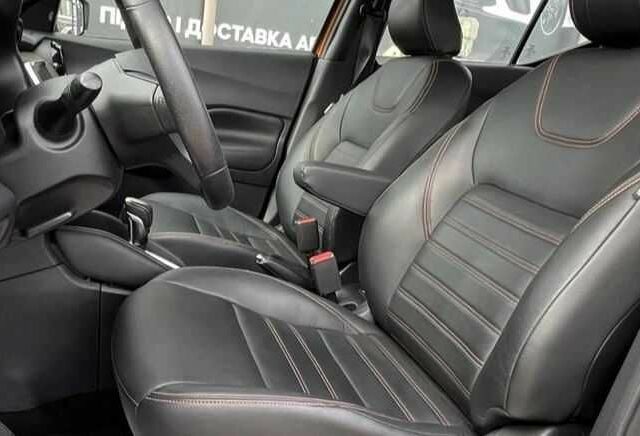 Чорний Ніссан Kix, об'ємом двигуна 1.6 л та пробігом 108 тис. км за 16999 $, фото 15 на Automoto.ua