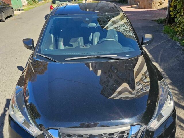 Черный Ниссан Kix, объемом двигателя 1.6 л и пробегом 22 тыс. км за 12000 $, фото 2 на Automoto.ua