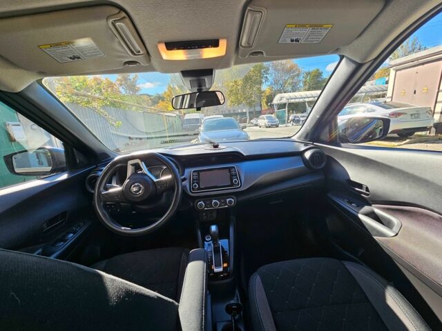 Черный Ниссан Kix, объемом двигателя 1.6 л и пробегом 22 тыс. км за 12000 $, фото 5 на Automoto.ua