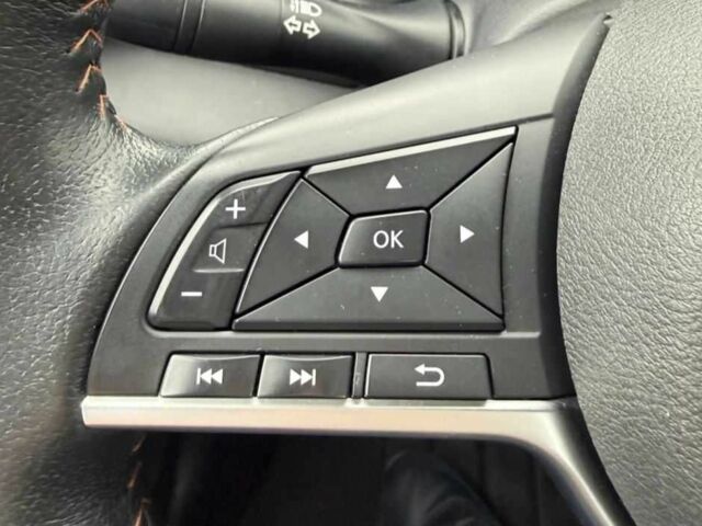 Чорний Ніссан Kix, об'ємом двигуна 1.6 л та пробігом 108 тис. км за 16999 $, фото 9 на Automoto.ua