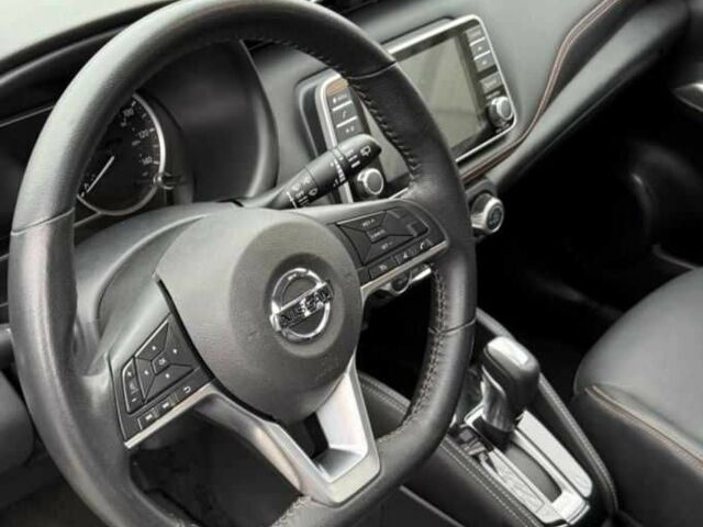 Чорний Ніссан Kix, об'ємом двигуна 1.6 л та пробігом 108 тис. км за 16999 $, фото 11 на Automoto.ua