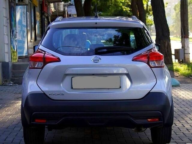 Сірий Ніссан Kix, об'ємом двигуна 0 л та пробігом 86 тис. км за 8900 $, фото 4 на Automoto.ua