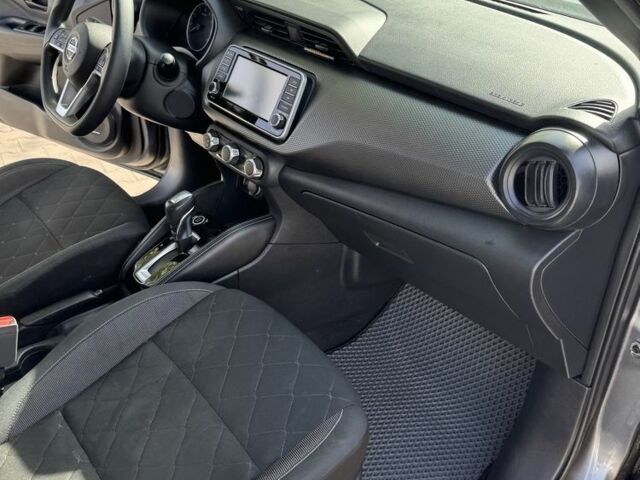 Сірий Ніссан Kix, об'ємом двигуна 1.6 л та пробігом 72 тис. км за 14300 $, фото 8 на Automoto.ua