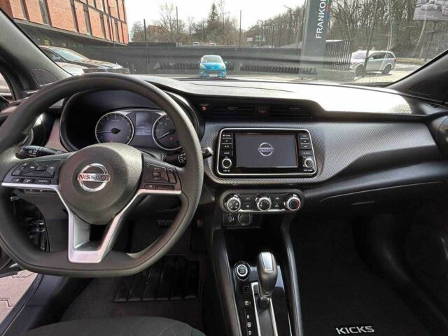 Серый Ниссан Kix, объемом двигателя 1.6 л и пробегом 150 тыс. км за 14900 $, фото 10 на Automoto.ua