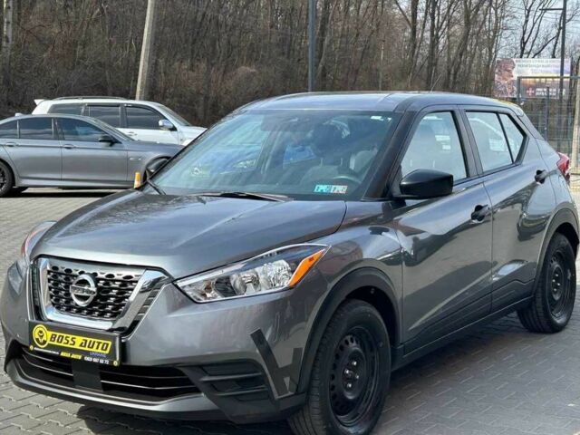 Серый Ниссан Kix, объемом двигателя 1.6 л и пробегом 150 тыс. км за 14900 $, фото 2 на Automoto.ua
