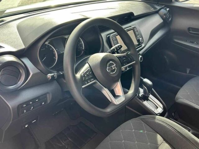 Серый Ниссан Kix, объемом двигателя 1.6 л и пробегом 150 тыс. км за 14900 $, фото 7 на Automoto.ua