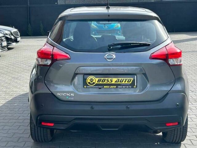 Серый Ниссан Kix, объемом двигателя 1.6 л и пробегом 150 тыс. км за 14900 $, фото 4 на Automoto.ua