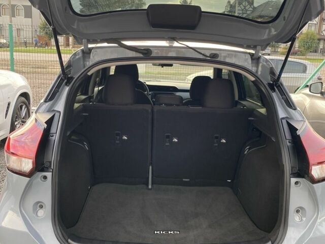 Серый Ниссан Kix, объемом двигателя 1.6 л и пробегом 60 тыс. км за 15200 $, фото 8 на Automoto.ua