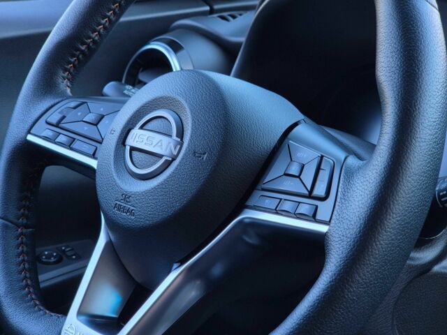 Сірий Ніссан Kix, об'ємом двигуна 1.6 л та пробігом 49 тис. км за 19499 $, фото 16 на Automoto.ua