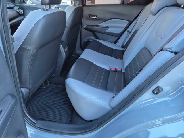 Сірий Ніссан Kix, об'ємом двигуна 1.6 л та пробігом 49 тис. км за 19499 $, фото 12 на Automoto.ua