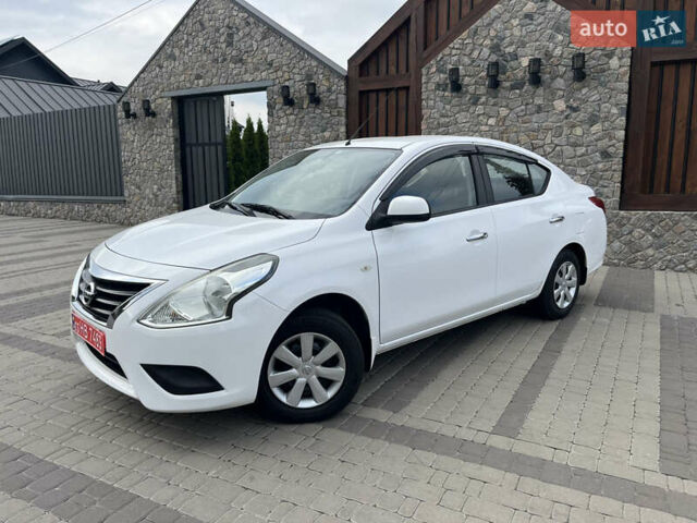 Белый Ниссан Latio, объемом двигателя 1.2 л и пробегом 68 тыс. км за 7500 $, фото 10 на Automoto.ua