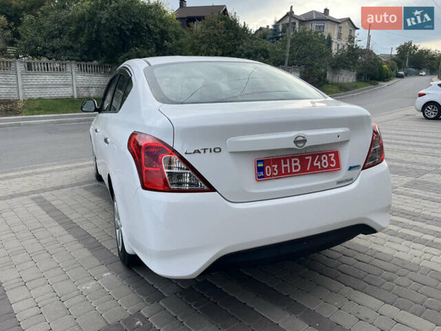 Белый Ниссан Latio, объемом двигателя 1.2 л и пробегом 68 тыс. км за 7500 $, фото 29 на Automoto.ua