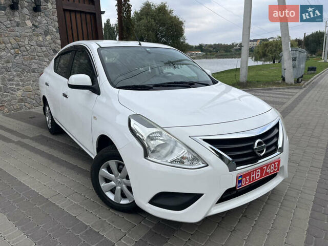 Белый Ниссан Latio, объемом двигателя 1.2 л и пробегом 68 тыс. км за 7500 $, фото 57 на Automoto.ua