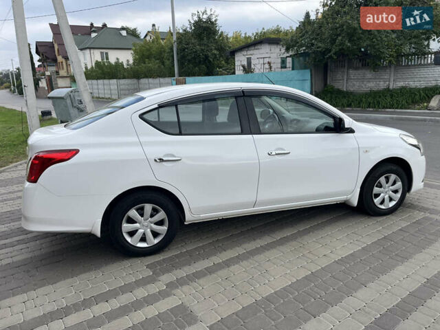Белый Ниссан Latio, объемом двигателя 1.2 л и пробегом 68 тыс. км за 7500 $, фото 47 на Automoto.ua