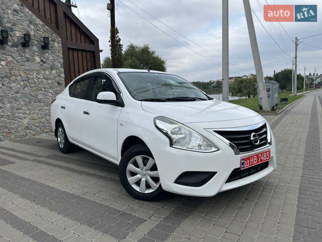 Белый Ниссан Latio, объемом двигателя 1.2 л и пробегом 68 тыс. км за 7500 $, фото 58 на Automoto.ua