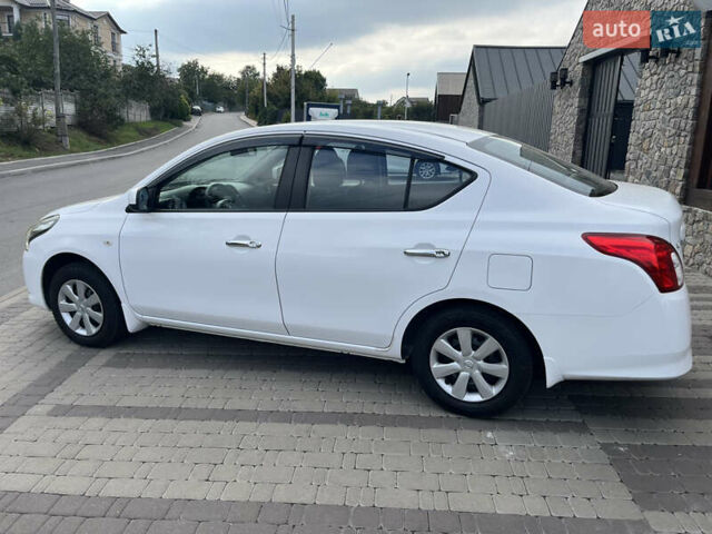 Белый Ниссан Latio, объемом двигателя 1.2 л и пробегом 68 тыс. км за 7500 $, фото 20 на Automoto.ua