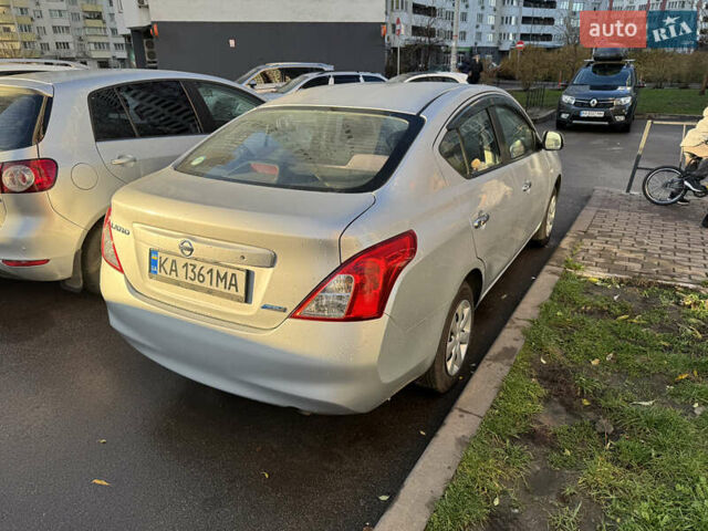 Серый Ниссан Latio, объемом двигателя 0 л и пробегом 95 тыс. км за 5900 $, фото 5 на Automoto.ua