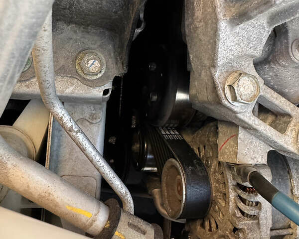 Серый Ниссан Latio, объемом двигателя 0 л и пробегом 95 тыс. км за 5900 $, фото 15 на Automoto.ua