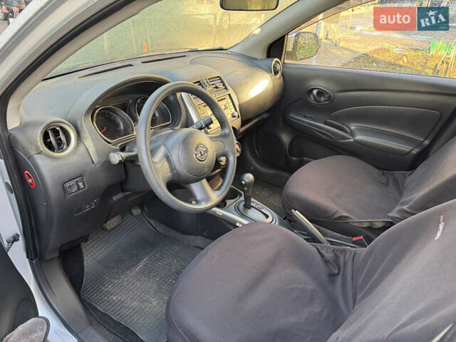 Серый Ниссан Latio, объемом двигателя 0 л и пробегом 95 тыс. км за 5900 $, фото 6 на Automoto.ua