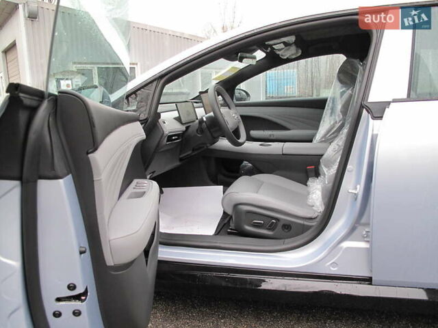 Серый Ниссан N7, объемом двигателя 0 л и пробегом 2 тыс. км за 36800 $, фото 113 на Automoto.ua