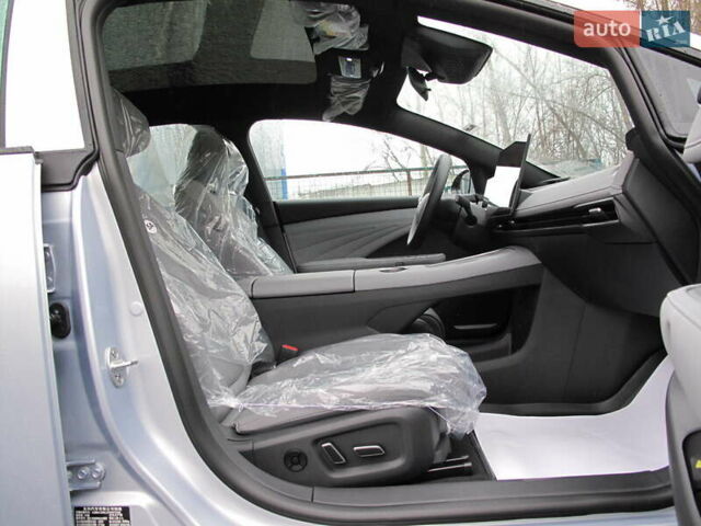 Серый Ниссан N7, объемом двигателя 0 л и пробегом 2 тыс. км за 36800 $, фото 24 на Automoto.ua