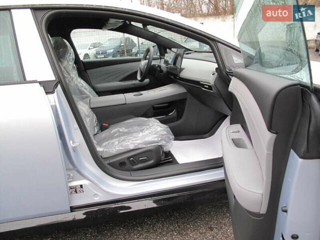 Серый Ниссан N7, объемом двигателя 0 л и пробегом 2 тыс. км за 36800 $, фото 18 на Automoto.ua