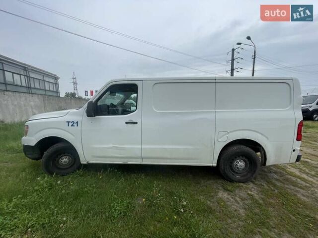 Белый Ниссан NV1500, объемом двигателя 4 л и пробегом 109 тыс. км за 8500 $, фото 2 на Automoto.ua