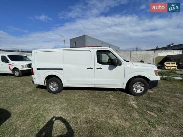 Белый Ниссан NV1500, объемом двигателя 4 л и пробегом 120 тыс. км за 8173 $, фото 6 на Automoto.ua