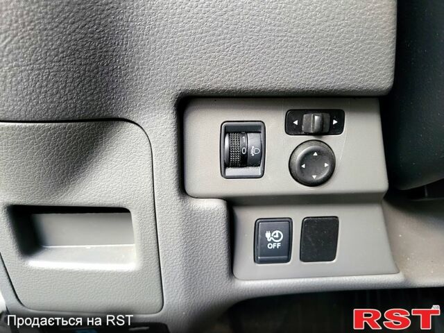 Белый Ниссан NV200, объемом двигателя 80 л и пробегом 23 тыс. км за 15900 $, фото 9 на Automoto.ua