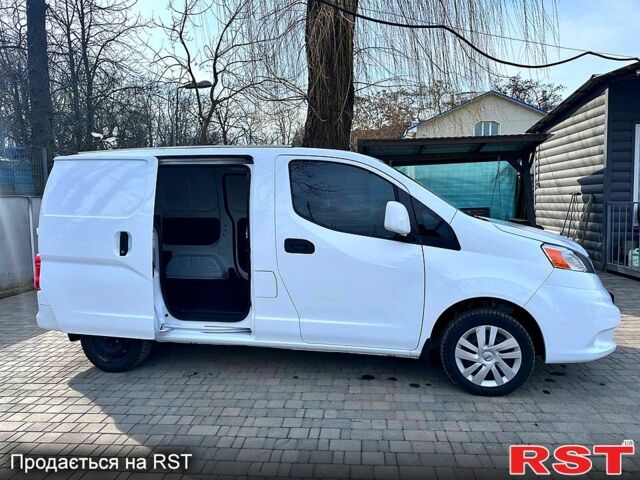 Білий Ніссан NV200, об'ємом двигуна 2 л та пробігом 11 тис. км за 14000 $, фото 2 на Automoto.ua